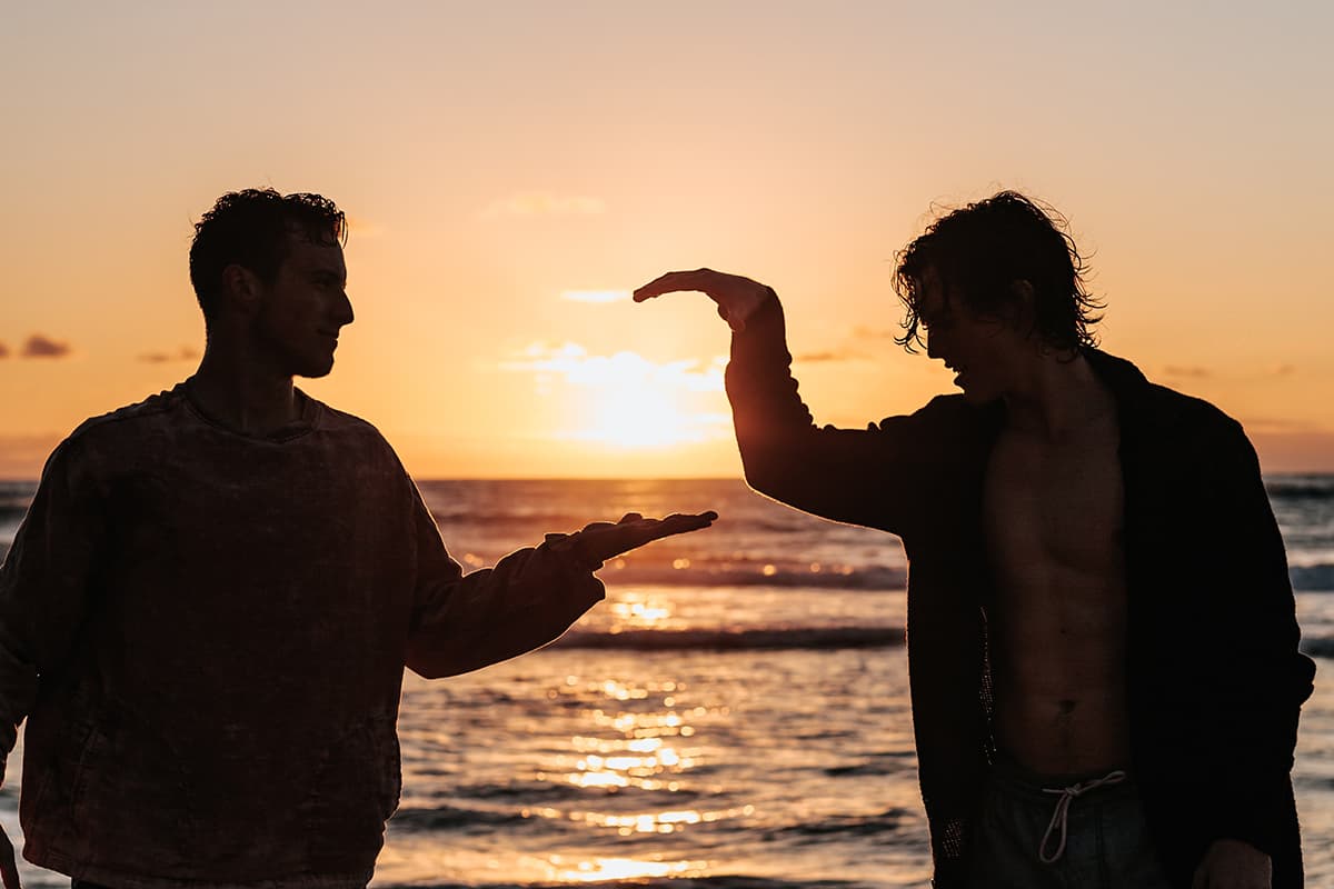 地道に信頼を得ること。