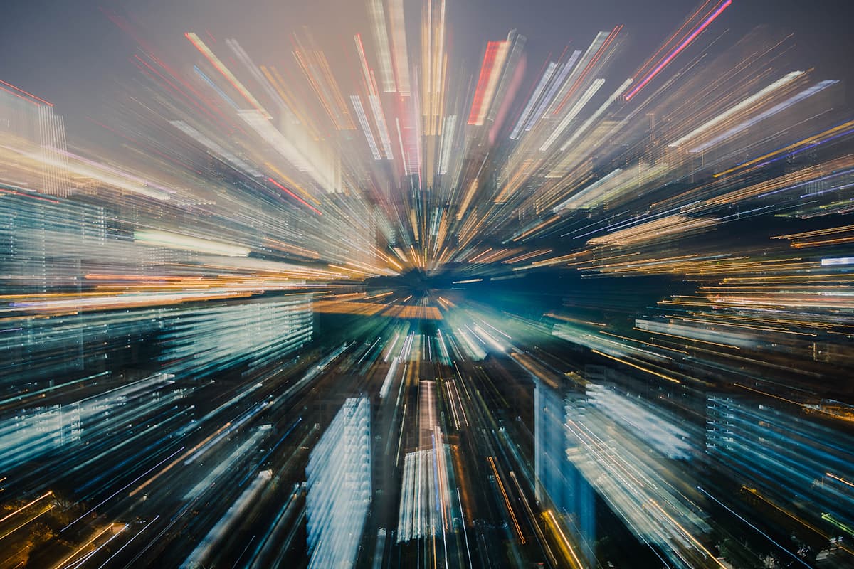 逆に考えれば、レスポンスが早いだけで仕事が出来る人に見せることが出来る。