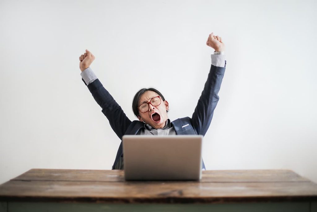 終業時間が待ち遠しい仕事環境で努力は出来ないし、努力がなければ成長もない。