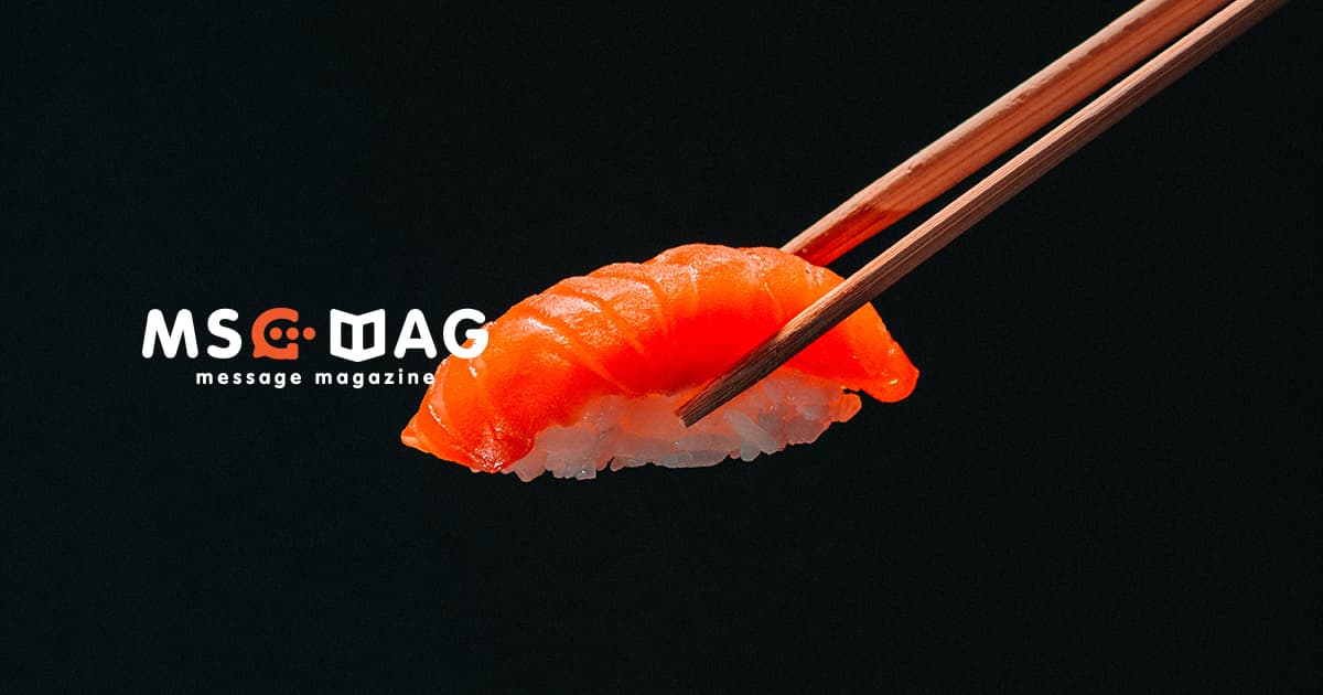 回転寿司屋で友達と食事してたら、別の友達が他のお寿司屋のテイクアウトを次々に持って来てくれる夢を見た。