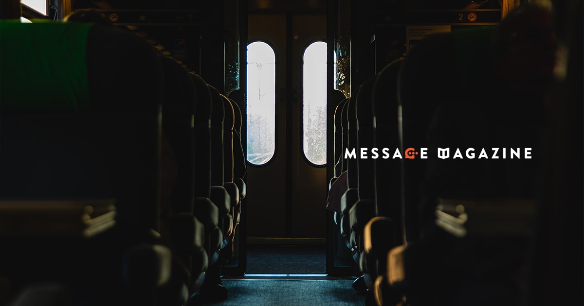 電車で席を譲るのは席を譲るのが億劫だから立ち続けることの違い。